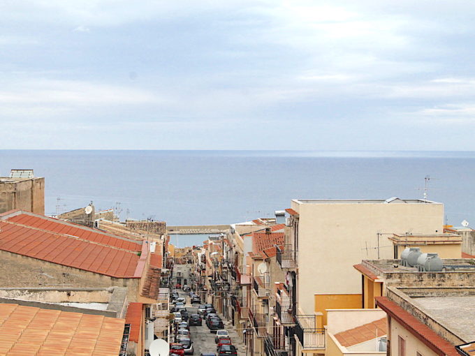 Casa in vendita a Castellammare del Golfo - vista mare Casa in vendita a Castellammare del Golfo - vista mare Indipendente via Generale MG 8666 680x510 - Casa in vendita a Castellammare del Golfo - vista mare
