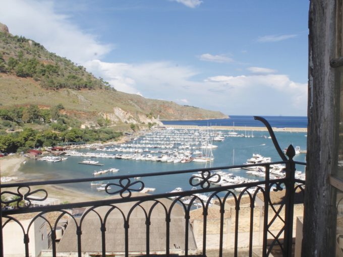 Esclusiva casa indipendente sul Porto turistico di Castellammare del Golfo Esclusiva casa indipendente sul Porto turistico di Castellammare del Golfo 7 MG 1193 1 680x510 - Esclusiva casa indipendente sul Porto turistico di Castellammare del Golfo