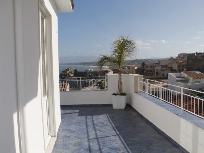 B&B in vendita a Castellammare del Golfo B&B in vendita a Castellammare del Golfo BB Madrice castellammare del golfo MG 0448 680x510 - B&B in vendita a Castellammare del Golfo