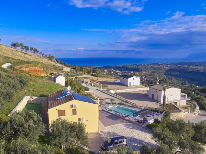 Villa con piscina a Castellammare del Golfo Villa con piscina a Castellammare del Golfo 170631208 680x510 - Villa con piscina a Castellammare del Golfo