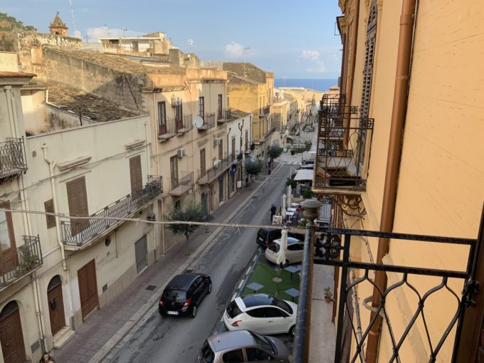 Appartamento storico in vendita a Castellammare del Golfo Appartamento storico in vendita a Castellammare del Golfo IMG 0947 680x510 - Appartamento storico in vendita a Castellammare del Golfo