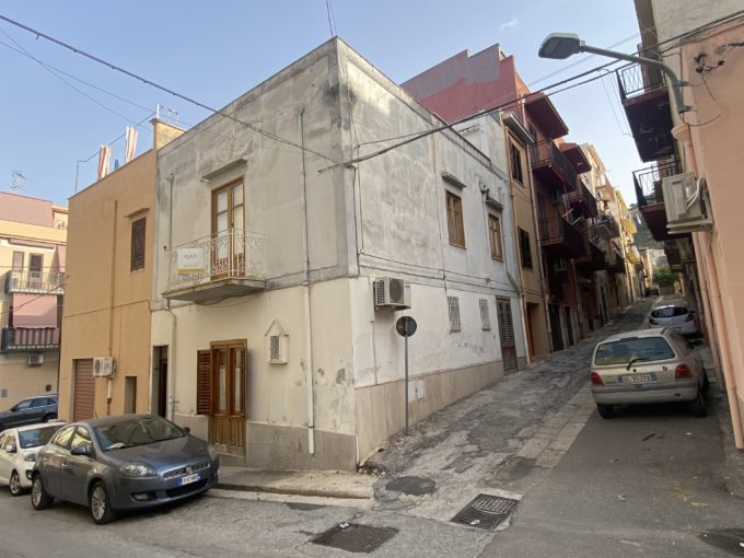 Casa Zingaro - Castellammare del Golfo centro Casa Zingaro - Castellammare del Golfo centro unnamed file 1 680x510 - Casa Zingaro - Castellammare del Golfo centro