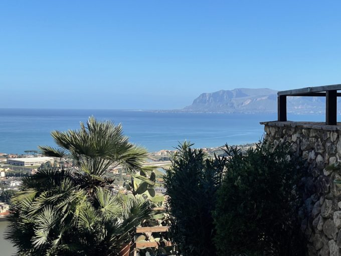 IMG 3821 2 680x510 - Prestigiosa villa panoramica con piscina a Castellammare del Golfo